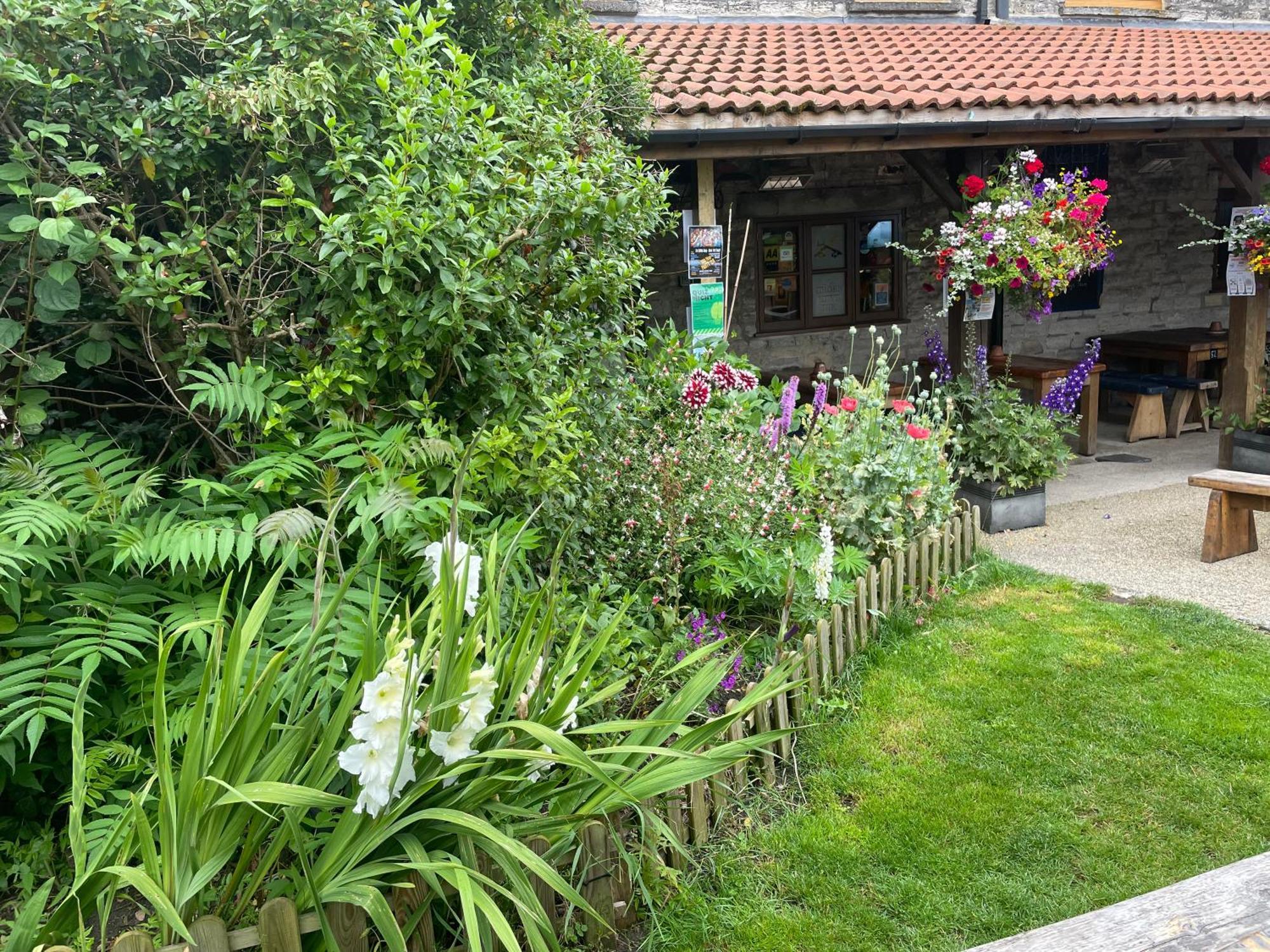 Cross Keys Inn Lydford-on-Fosse ภายนอก รูปภาพ