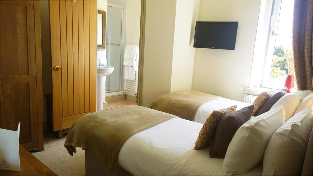 Cross Keys Inn Lydford-on-Fosse ภายนอก รูปภาพ